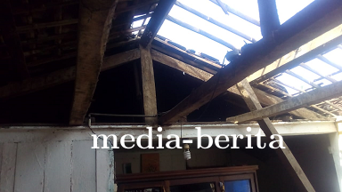 Peduli Janda Mas Unggul Berikan Asbes