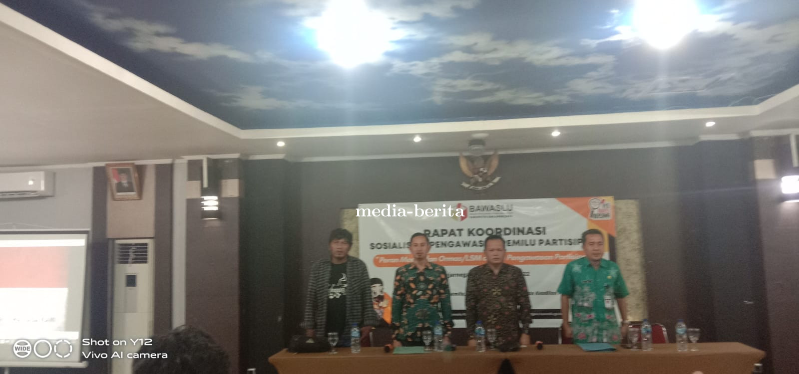 Kencana Room Hotel Surya Yudha Banjarnegara, Sosialisasi Bawaslu Banjarnegara Bersama Media - Ormas