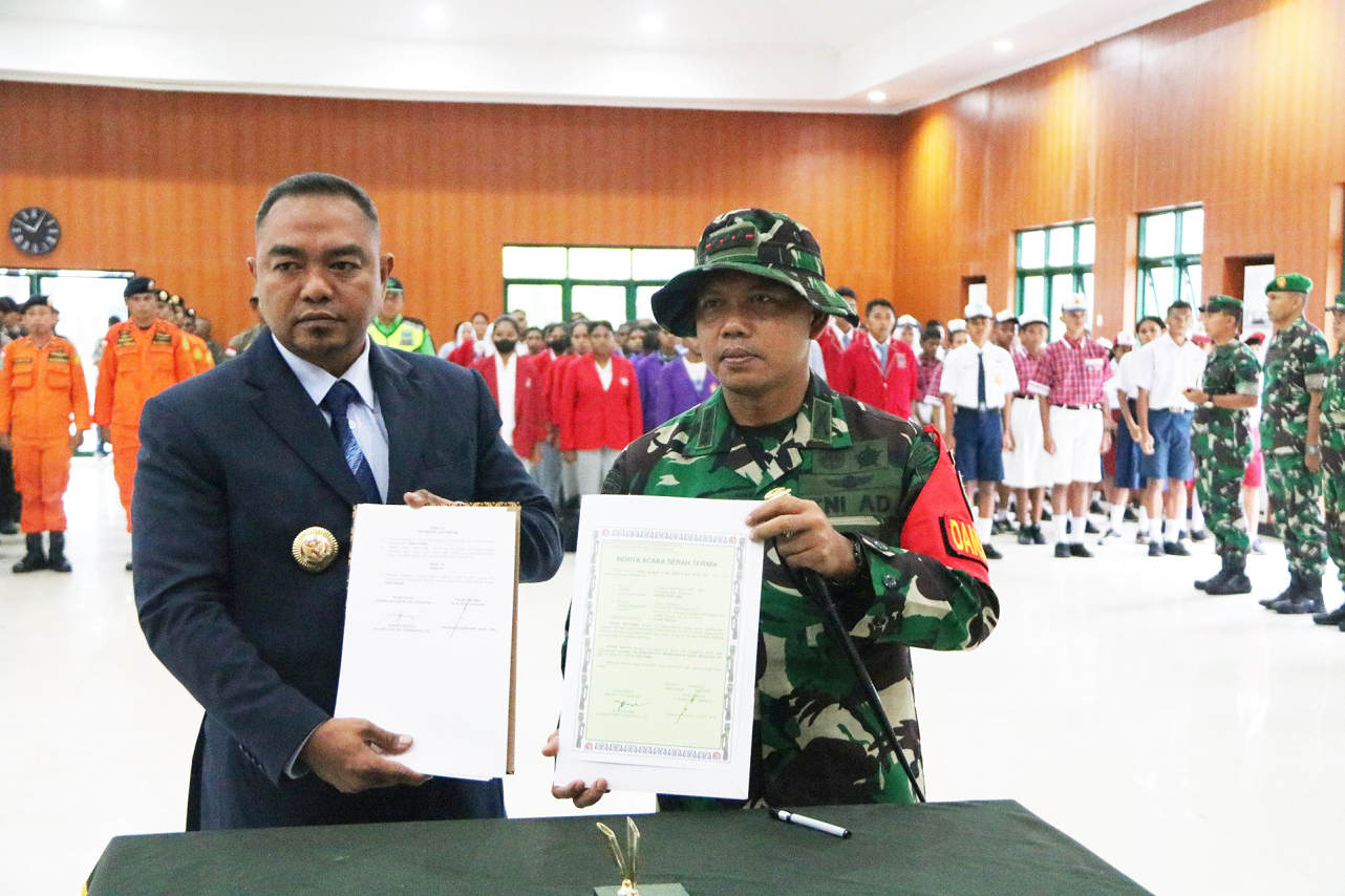 Sukseskan Pembangunan Distrik Airu Kodim Jayapura Kerahkan 150 Personil TNI Manunggal Membangun Des