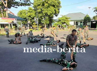 Untuk Meningkatkan Kemampuan, Anggota Kodim 0712 Tegal Melaksanakan Latihan Bela Diri Taktis