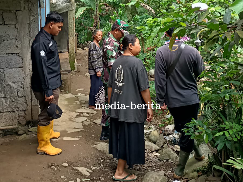 Babinsa Dampingi Pengukuran Tanah Program PTSL 2023